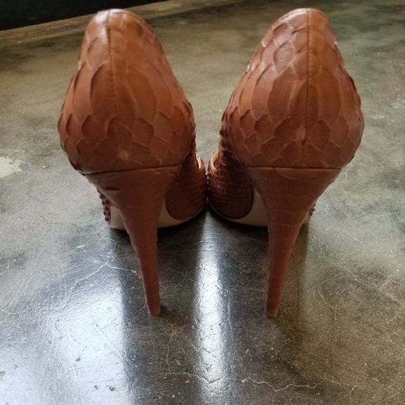 Authentic Python Round toe - Picture 2 of 6